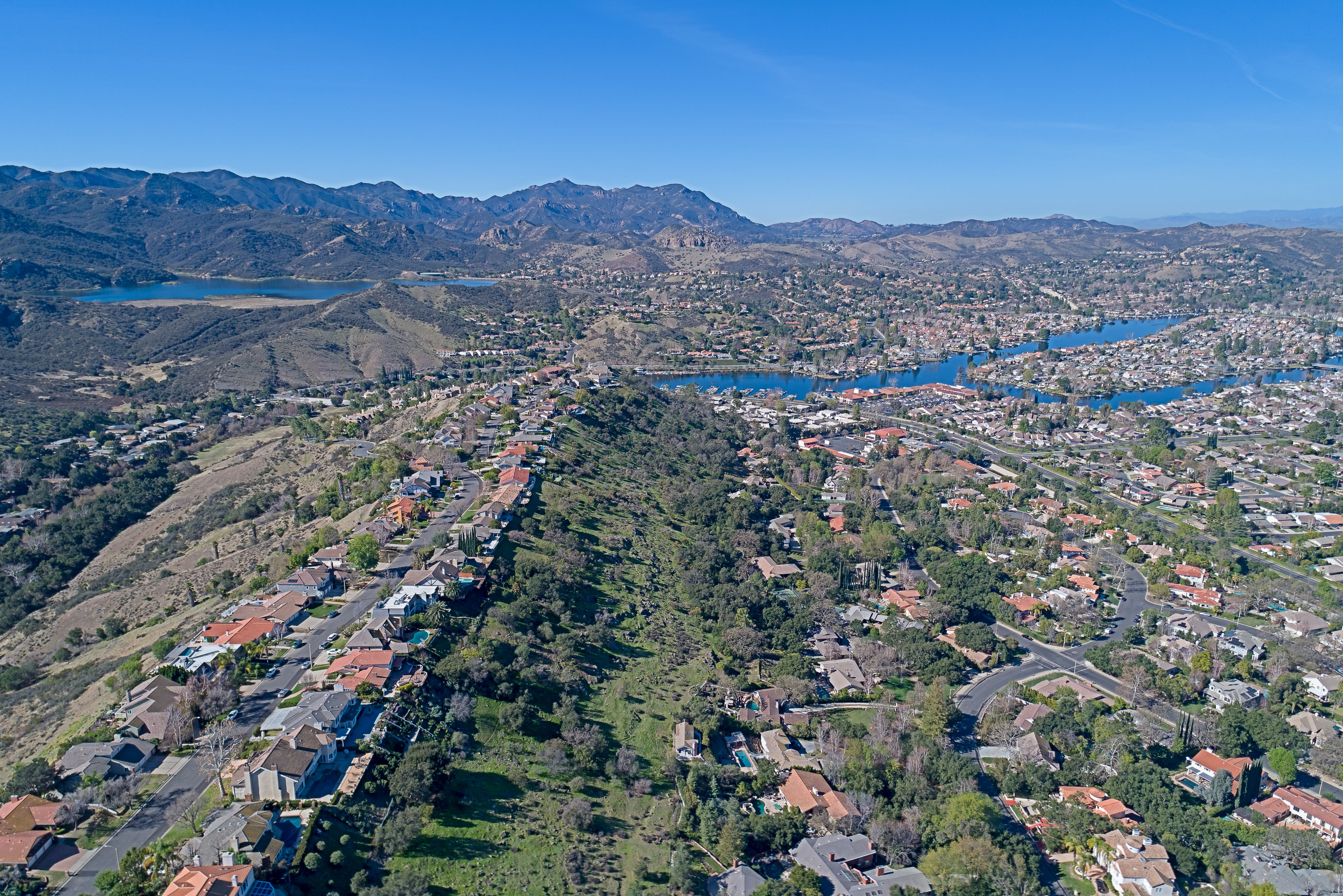 The Latest Westlake Village Real Estate Trends You Need to Know header image.