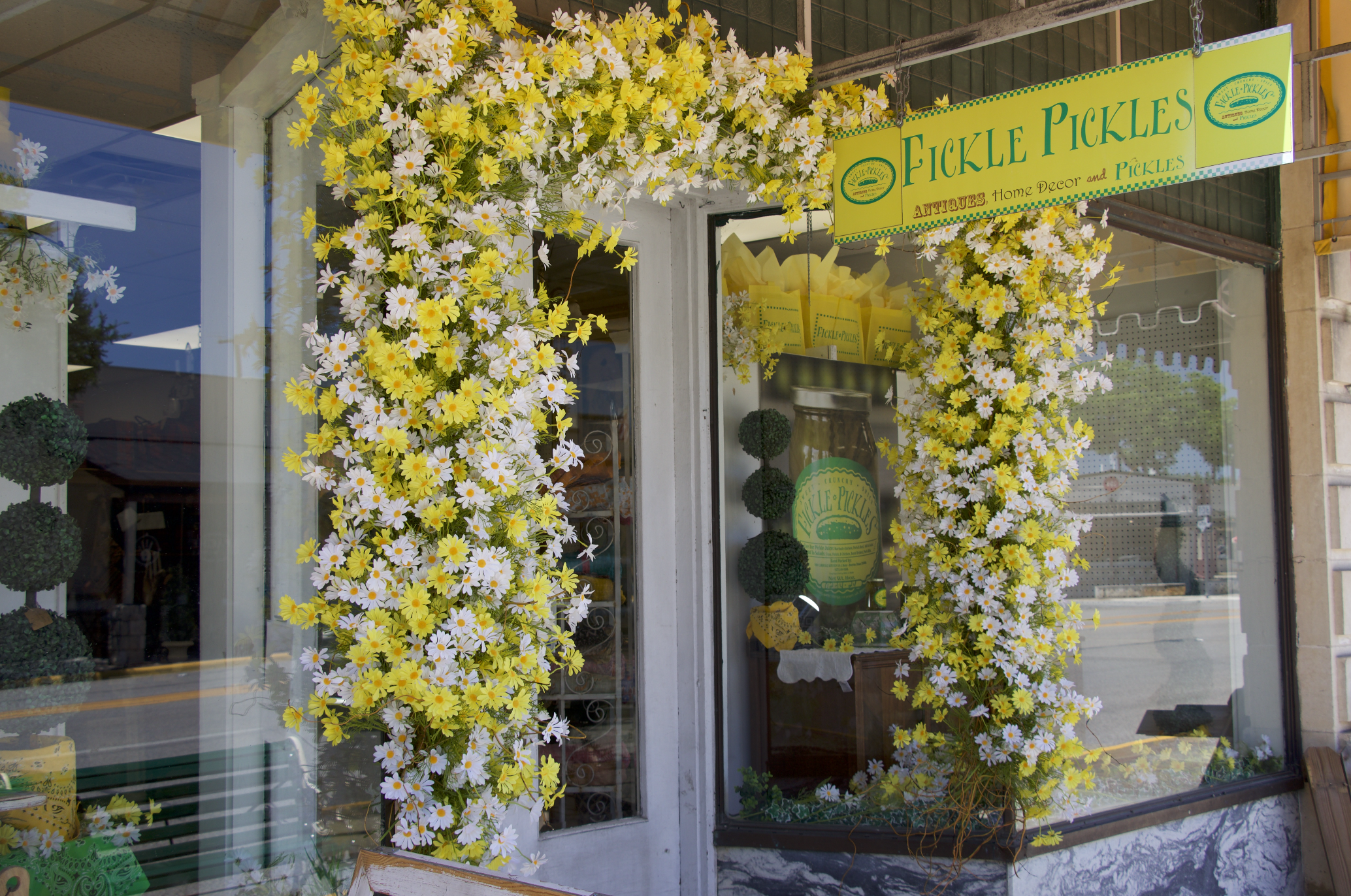 Sweet Spots in Boerne: Local Dessert Shops for National Candy Month header image.