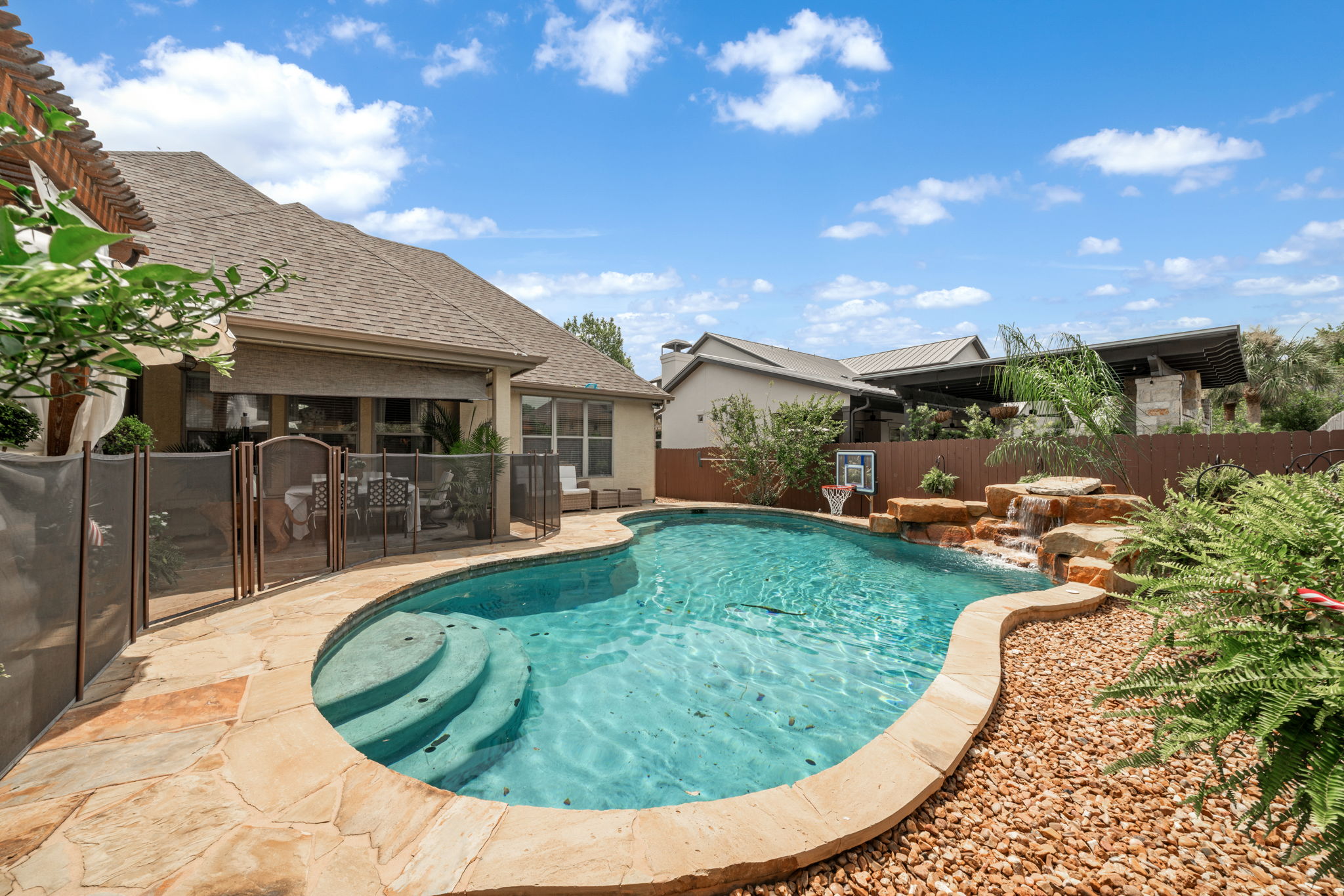 How Do Property Taxes Change When You Buy a Home in Texas? header image.