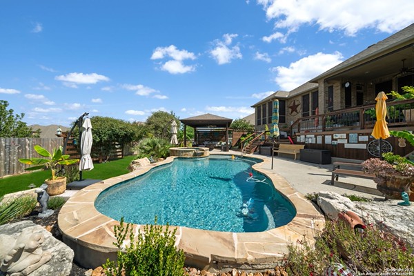 Boerne TX Homes for Sale | 29035 Porch Swing in Balcones Creek Ranch header image.