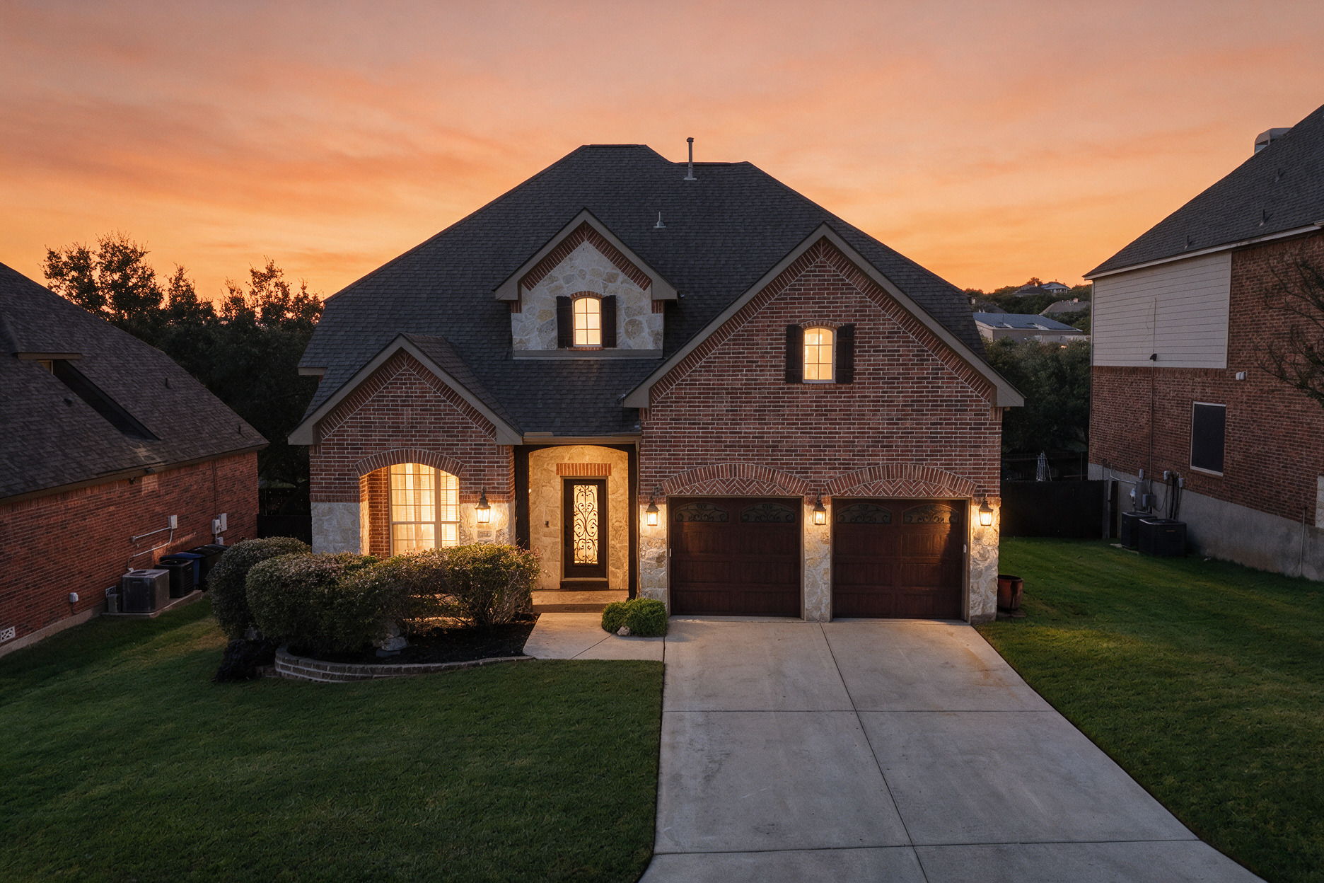 Featured Listing: 3327 Monarch, San Antonio TX 78259 – Five Bedrooms, Game Room & Primary Suite Downstairs in the Gated Terraces at Encino Park header image.