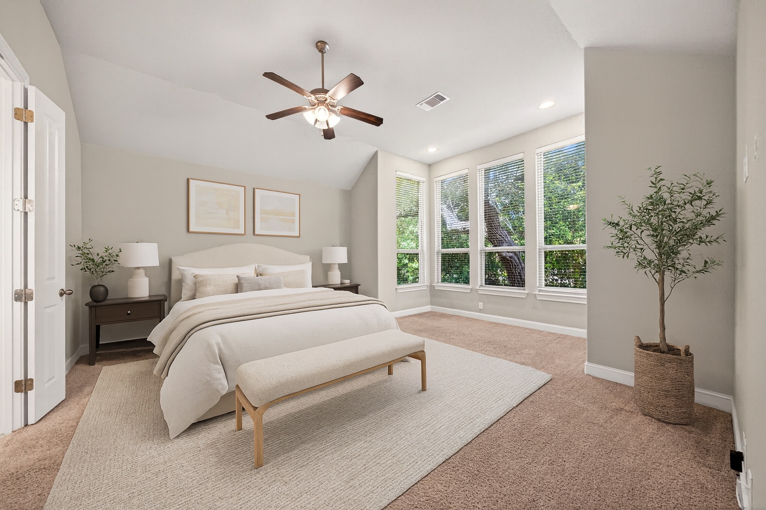 Balcones Creek Boerne TX 78006 resort-style pool clubhouse parks jogging trails gated community amenities