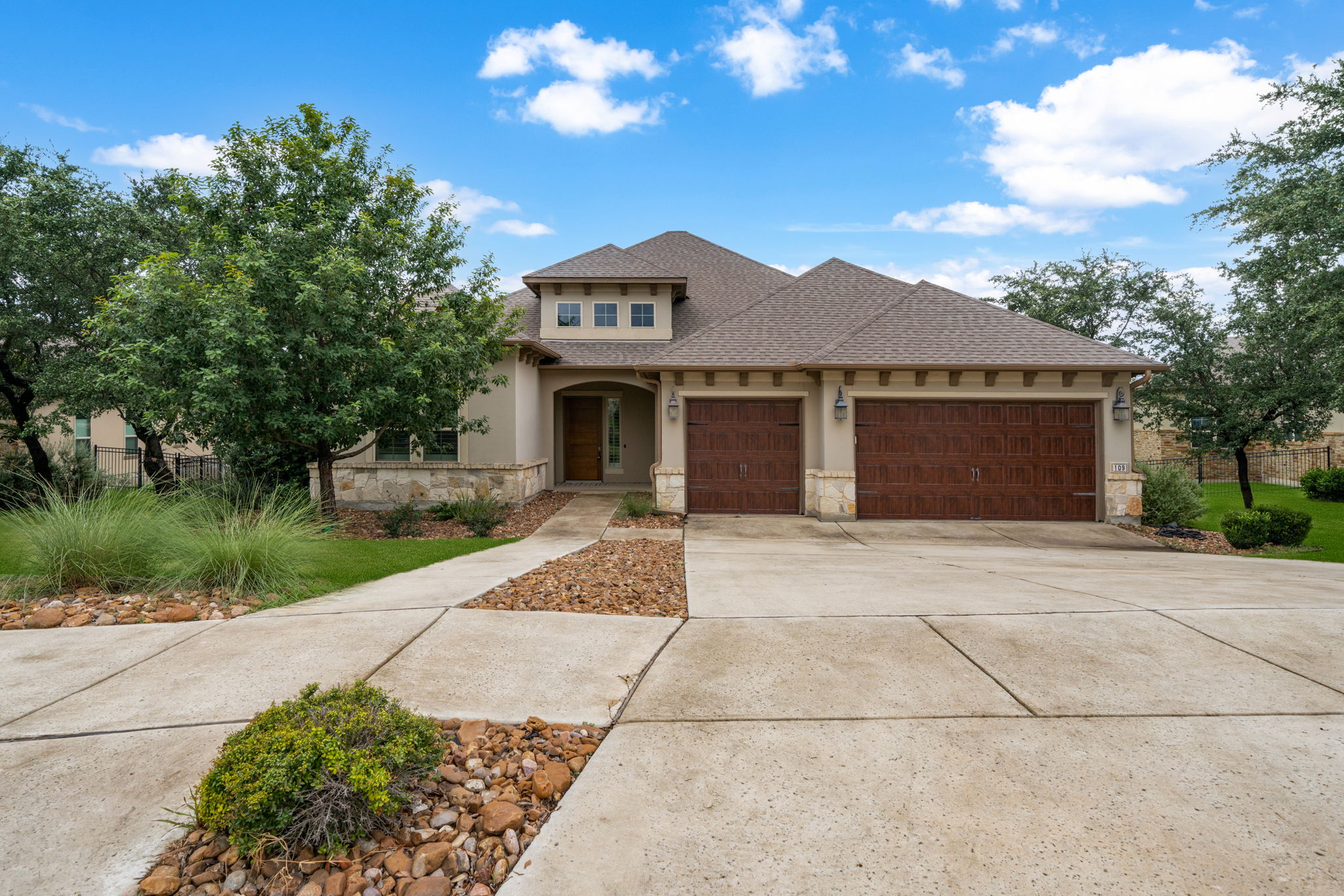 Featured Listing: 109 El Cielo, Boerne TX 78006 – Single-Story Hill Country Living in the Resort-Style Esperanza Community header image.