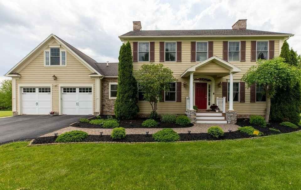 Selling a Home in Baldwinsville? Here's What You Need to Know header image.