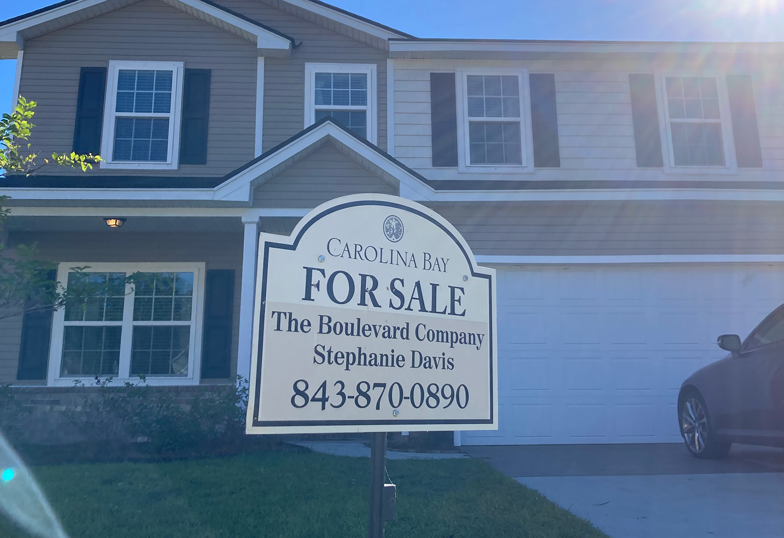 Should You Work With a Listing Agent to Purchase Your Home? header image.