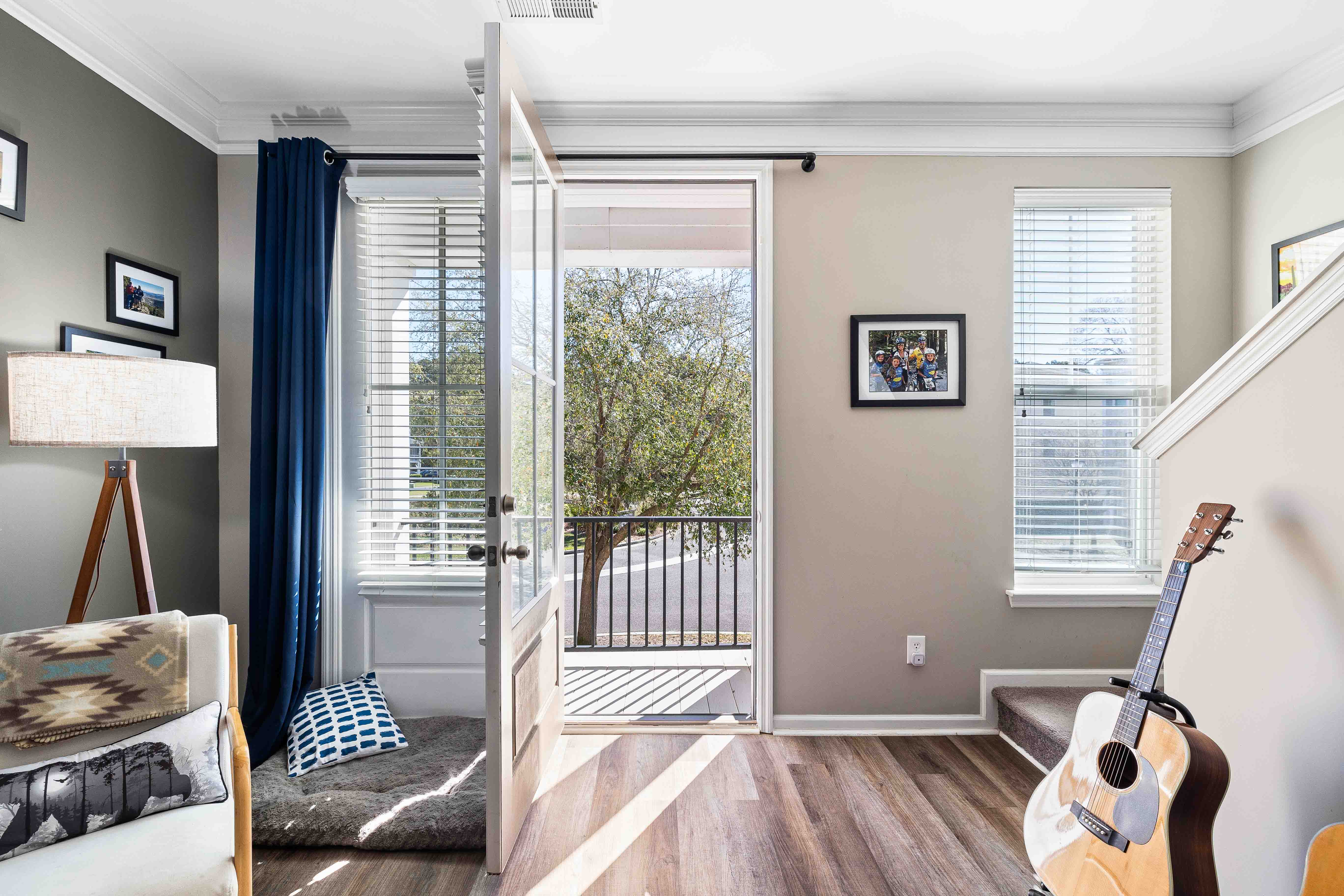 Main living area of 1587 Bluewater Way, Charleston SC 29414