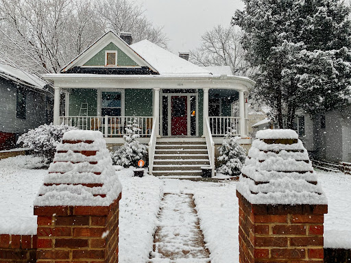 What you should know about Buying or Selling in the Winter header image.