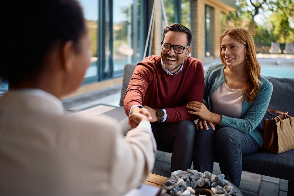 How to Spot Profitable Investment Properties for Sale header image.