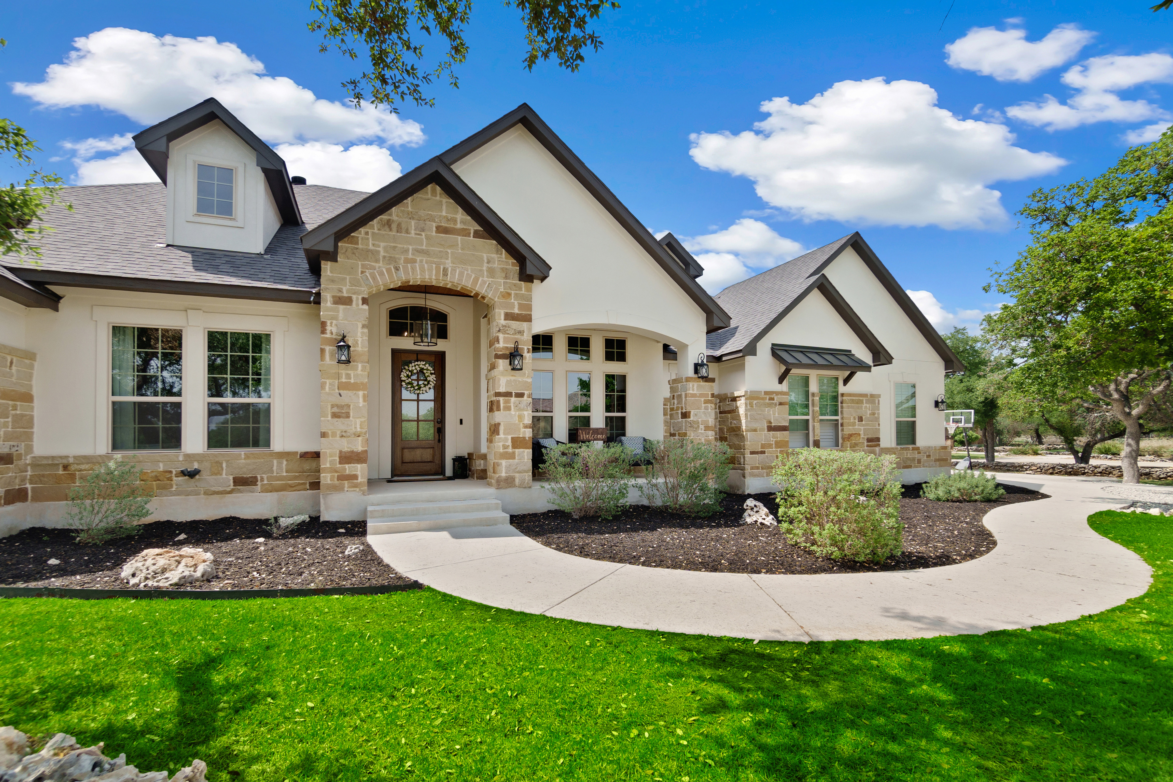 New Construction vs. Resale: Finding Your Perfect Idaho Home header image.