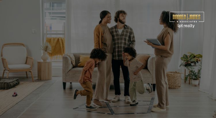 Should You Use a Friend or Family Member as Your Agent? header image.
