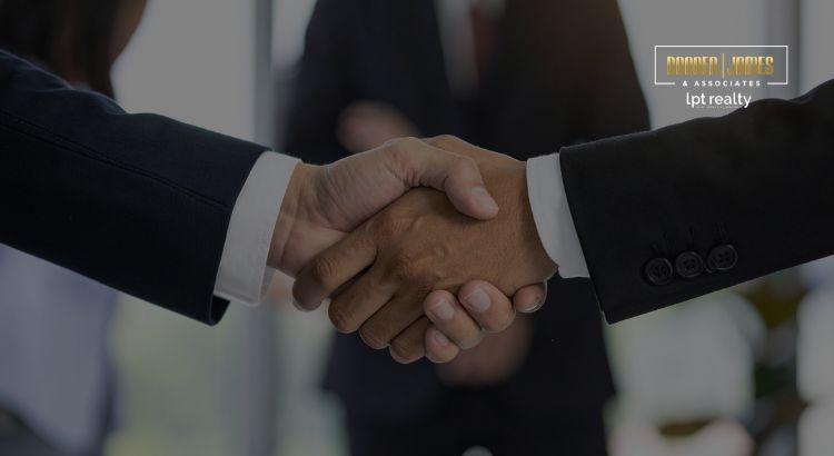 How to Work Effectively With Your Real Estate Agent for a Successful Move header image.