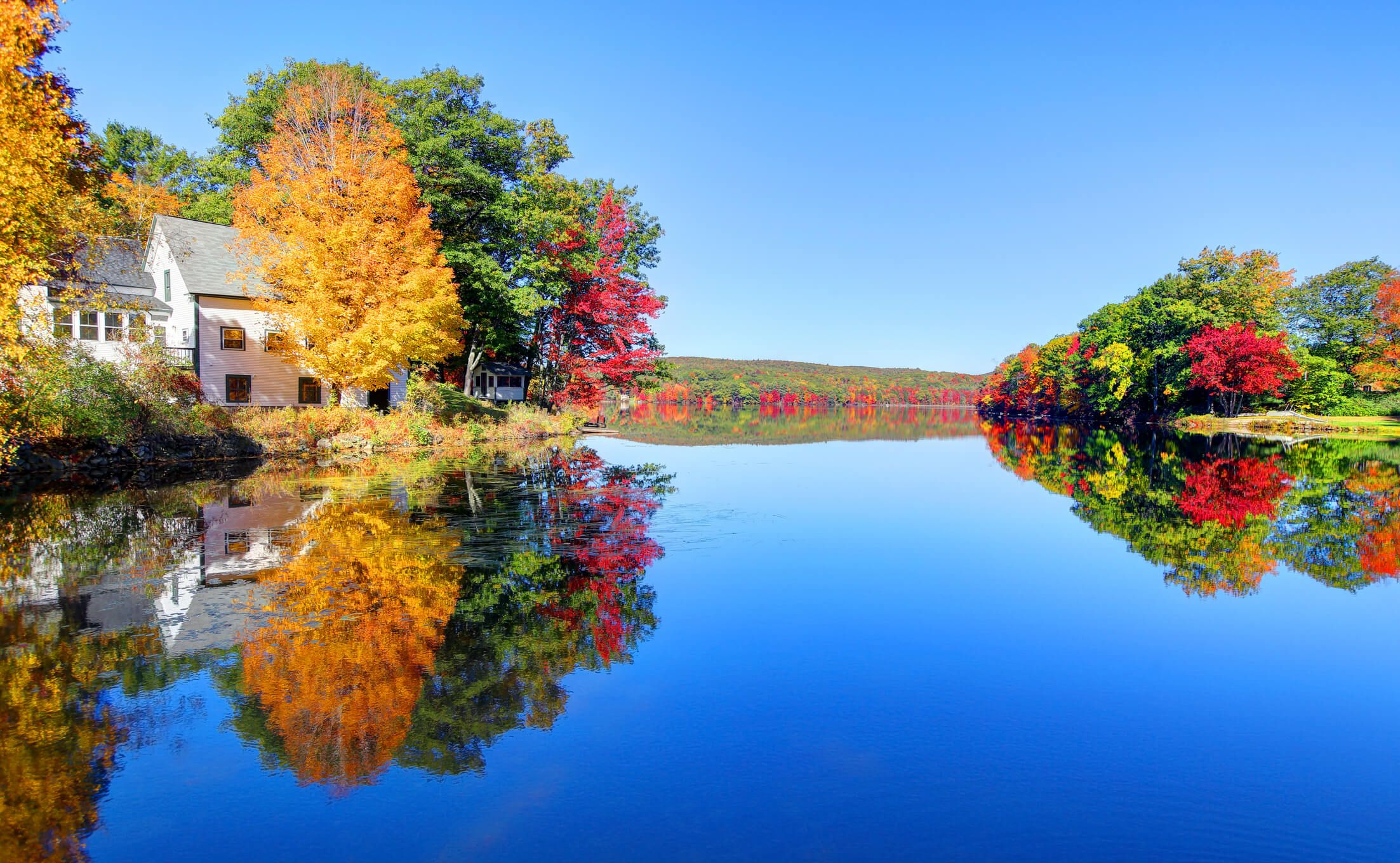 5 Foliage Drives in NH header image.