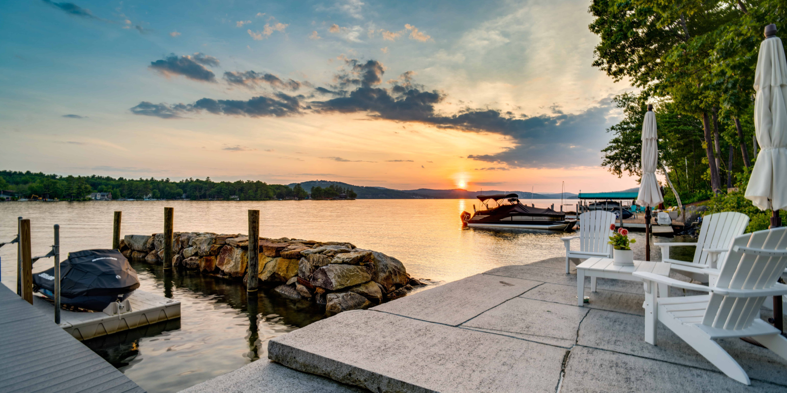 Expert Tips for Downsizing: Preparing Your Home for Sale and Finding Your Next Perfect Home header image.