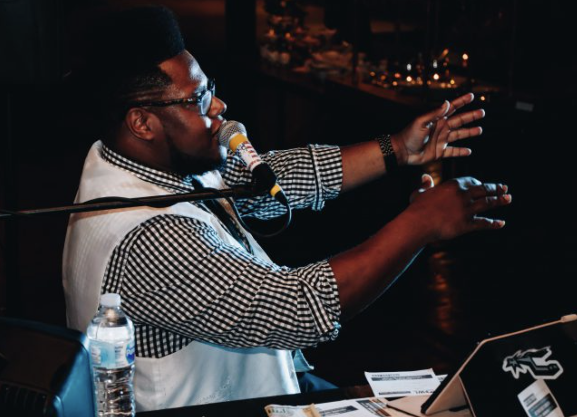 Howl at the Moon Dueling Pianos header image.