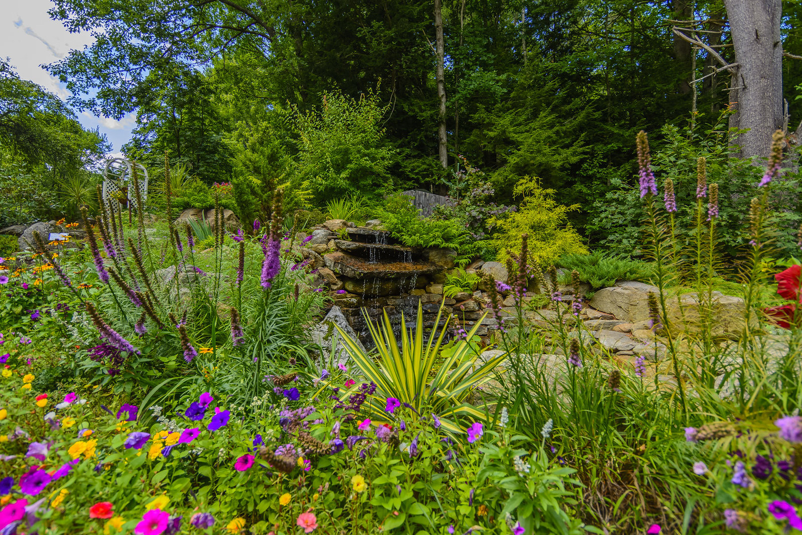 Best Places: Recommended Picnic Spots header image.