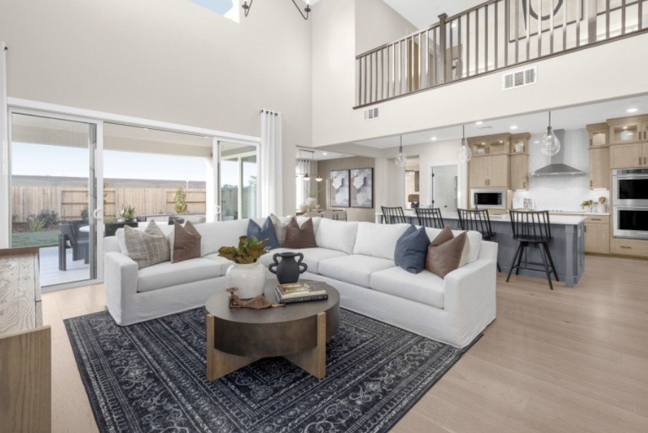 Living in Lincoln, California: A Guide for Home Buyers and Sellers header image.