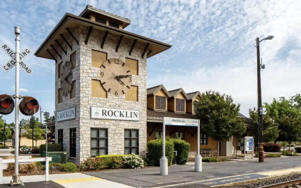 Moving to Rocklin, California: What Home Buyers Should Know header image.