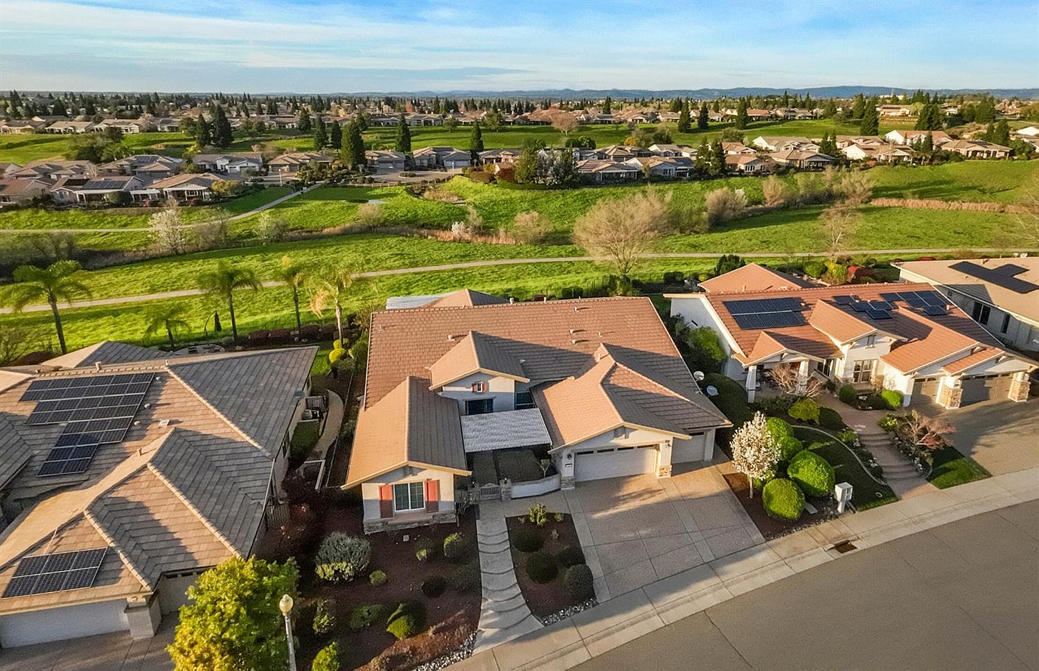 Living in Lincoln, California header image.