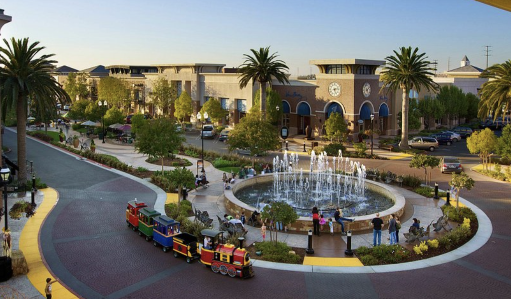 Living in Roseville, California: A Local Real Estate Guide header image.