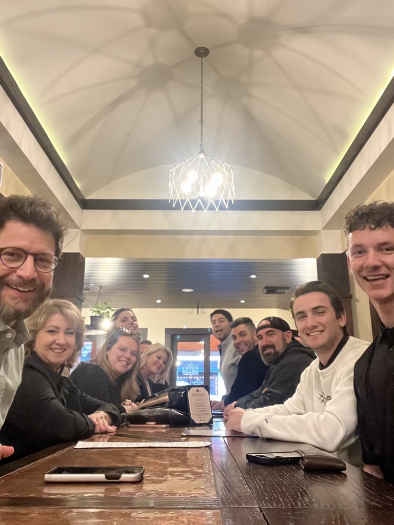 Factors to Consider When Choosing a Neighborhood to Live In header image.