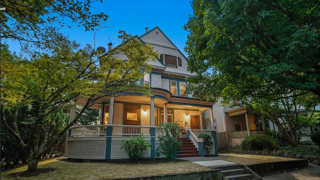Making the Move to Portland: How to Settle In Without Losing Your Mind header image.