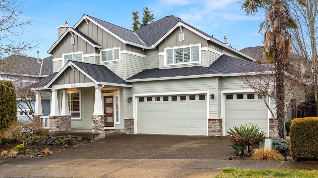 Luxury Living in Portland, OR: A Closer Look at the City’s High-End Real Estate header image.