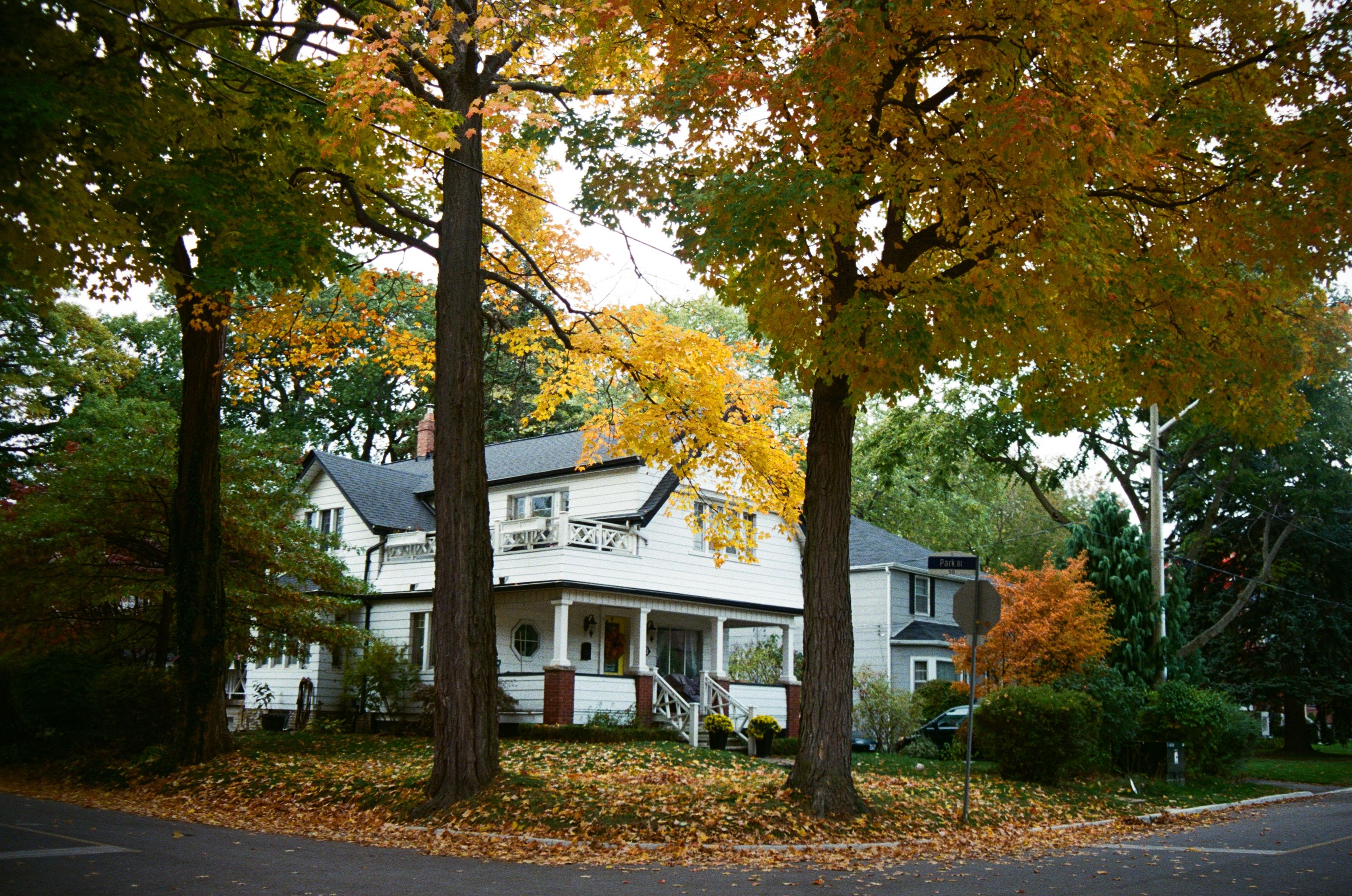 Is Fall a Good Time to Sell a House in Owensboro, KY? header image.