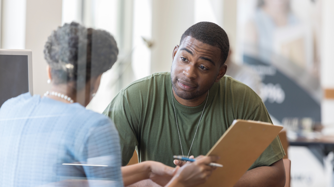 Should you start with a real estate agent or a loan officer? header image.