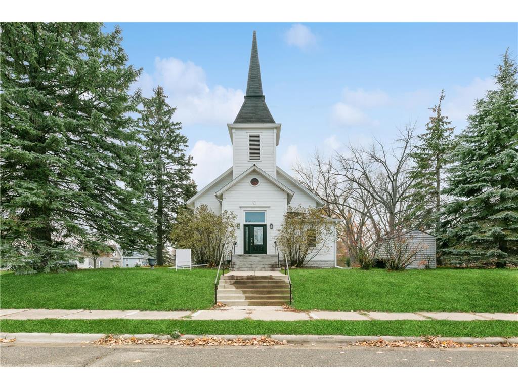 OPEN HOUSE - 600 9th Street, Howard Lake, MN 55349-1098 header image.