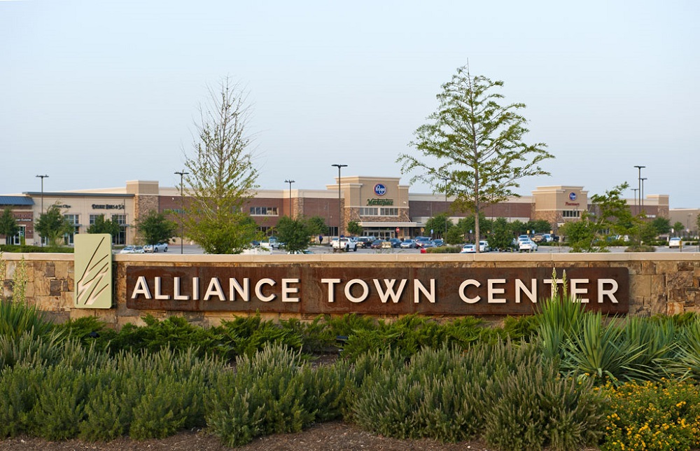 Hillwood – Harvest, AllianceTexas and Circle T Ranch header image.