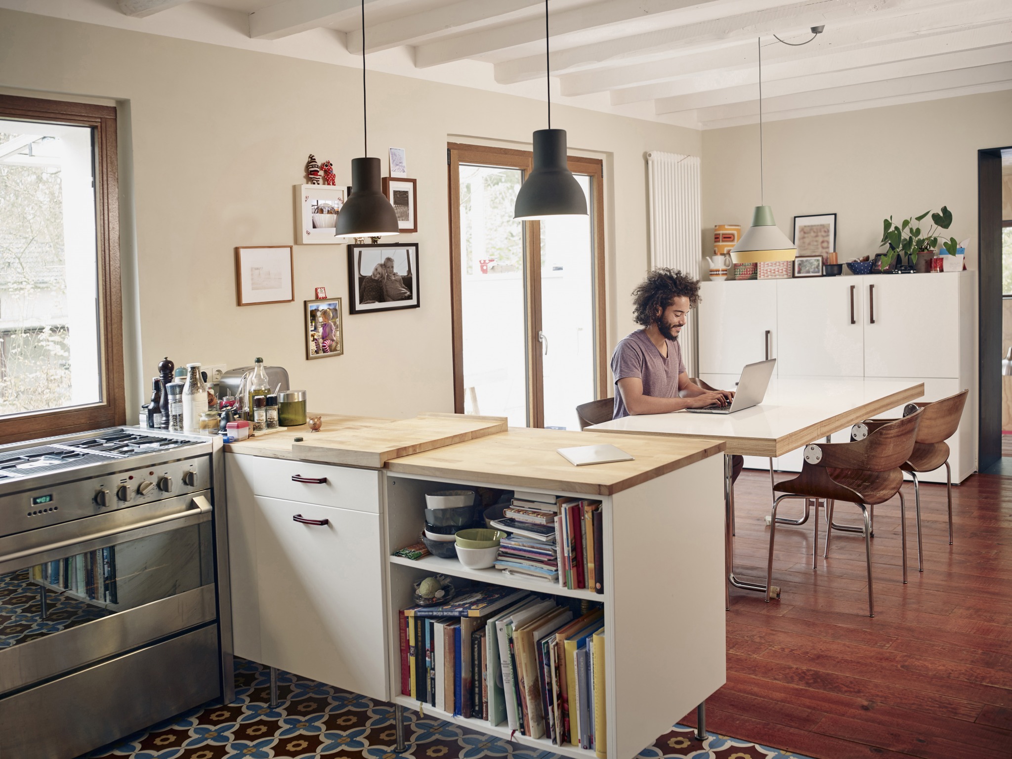 5 Ways to Make Your Home Office Work (Even if It's Your Kitchen) header image.