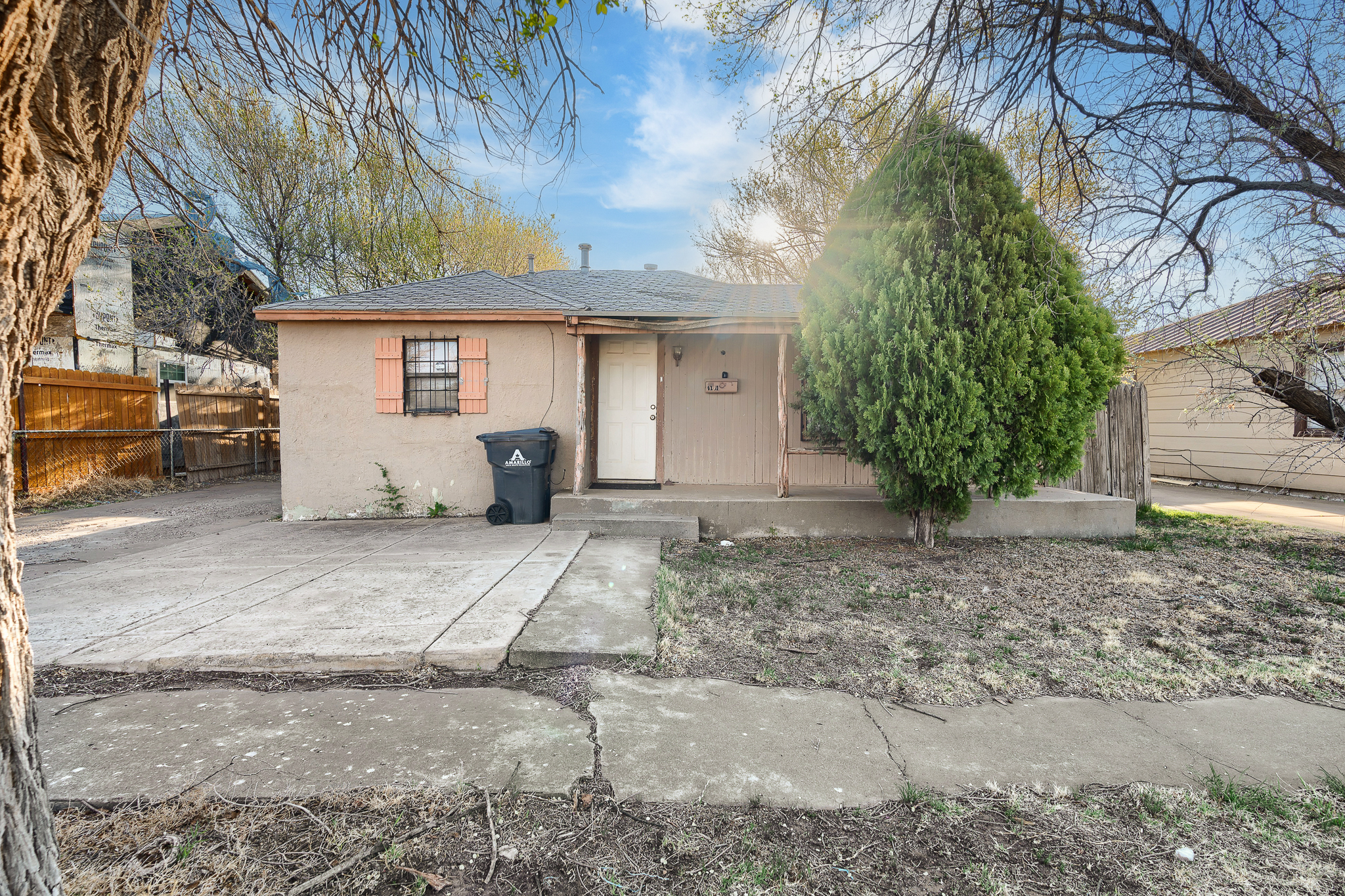 “Exterior view of 4101 S Polk St Amarillo TX investment property”