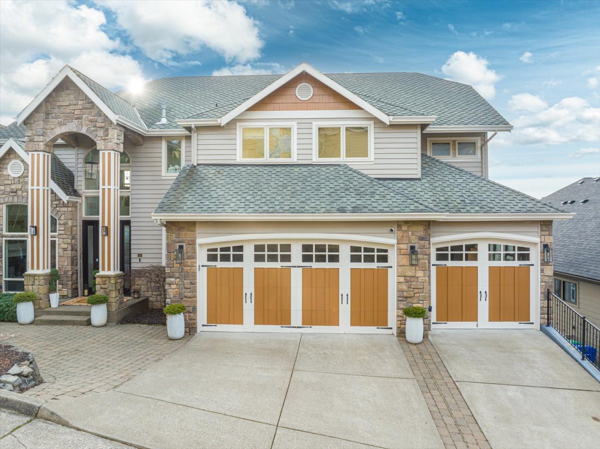 Just Listed – A Luxury Masterpiece Near Forest Park header image.