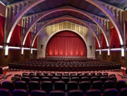 Brew ‘N’ View – Movie Theaters That Serve Beer header image.