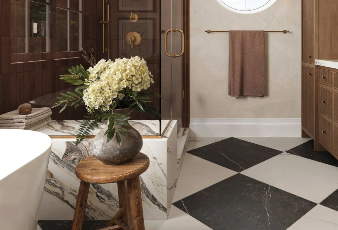 Traditional Bathroom Features Are Making a Comeback header image.