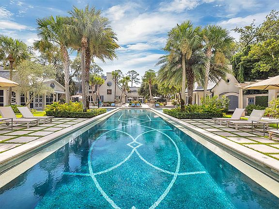 See the Most Expensive Homes in All 50 States of the Country! header image.