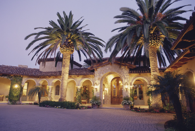 Why Summer Is the Hidden Advantage for Luxury Buyers header image.
