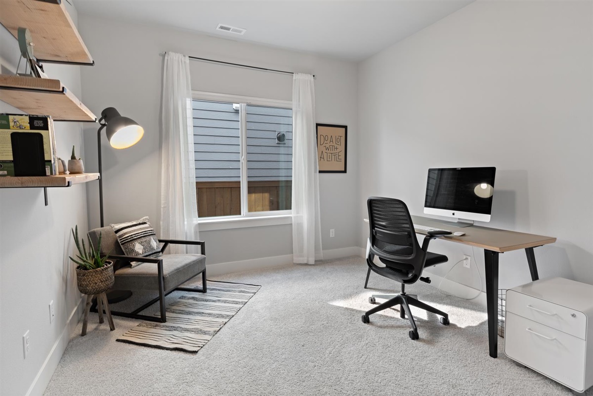 Create a Great Office Space header image.