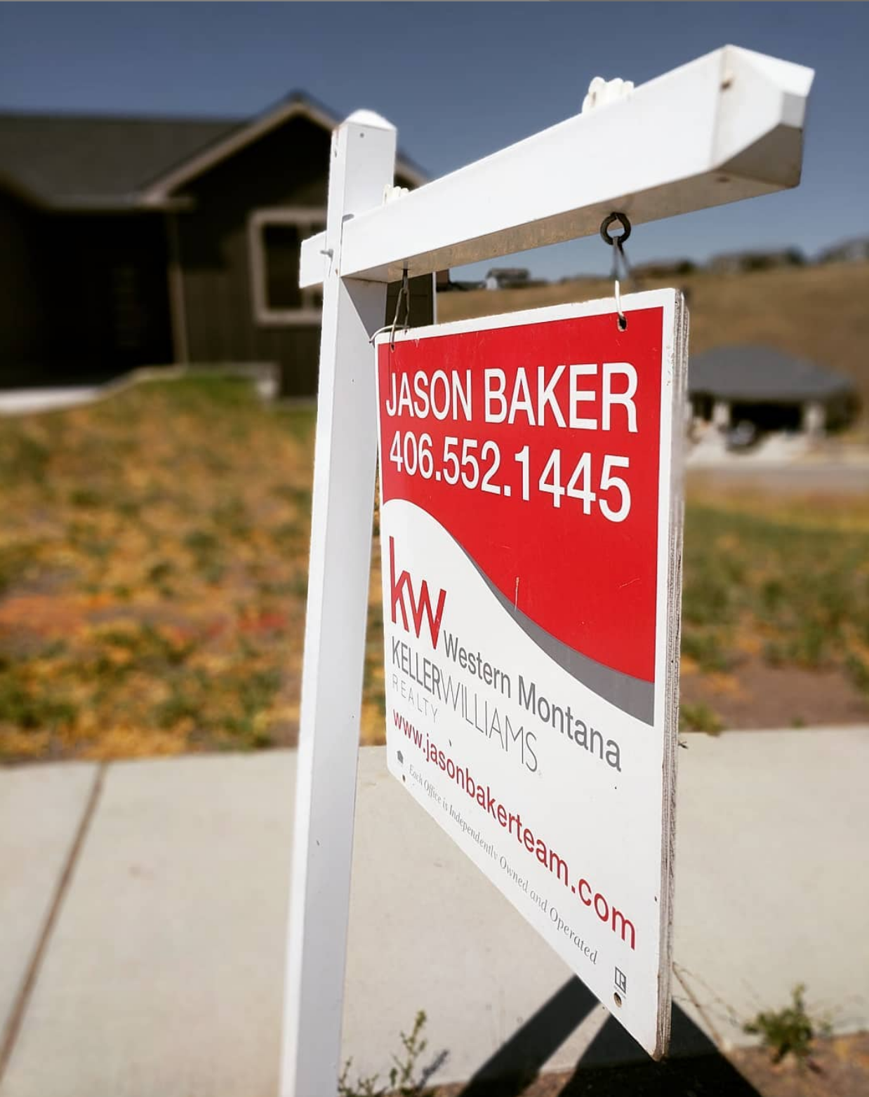 The Importance of Pricing When Selling a Home in a Leveling Market header image.