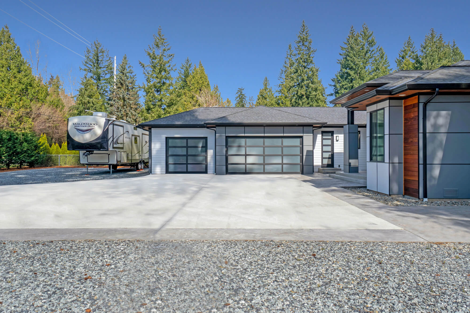 Why Buyers Shouldn’t Ignore Parking and Garage Space When Buying a Home header image.