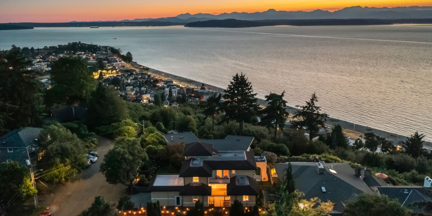 West Seattle Homes with Views: What Buyers Should Know header image.