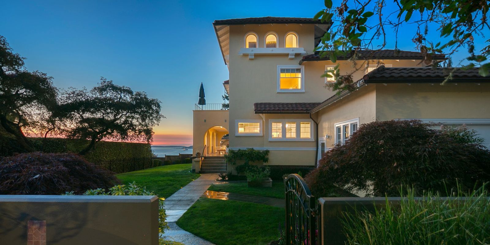 Alki Beach Homes for Sale – Living on the Water in West Seattle header image.