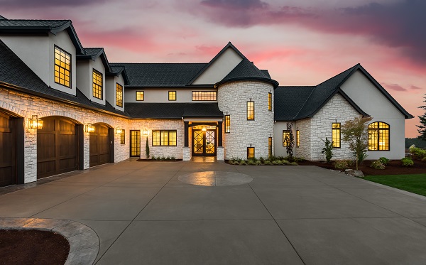 Elizabeth Alexander Top Colorado Homes This Month header image.