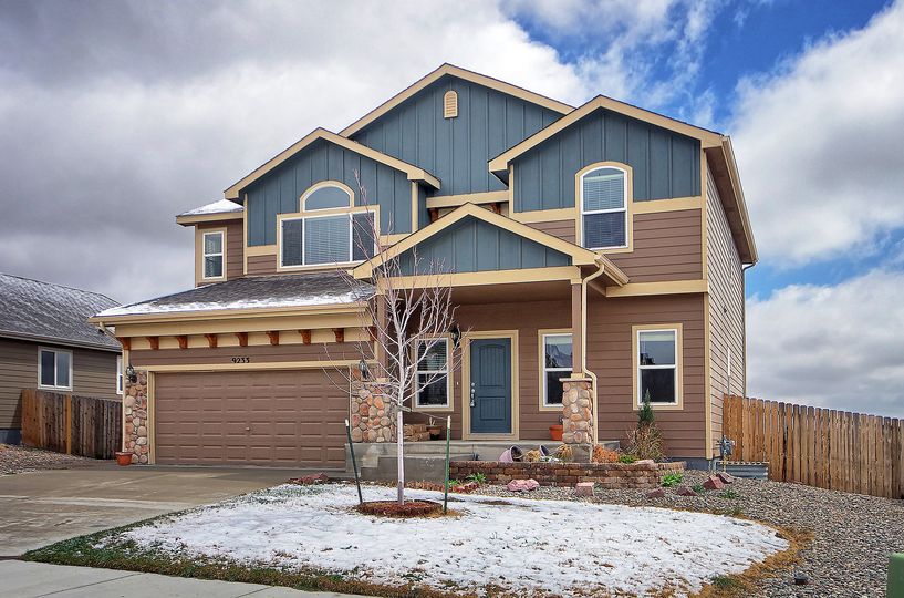 Want a 5  Bedroom/3  Bath home over 3,000 square feet for only $389,900?  Here's your chance! header image.