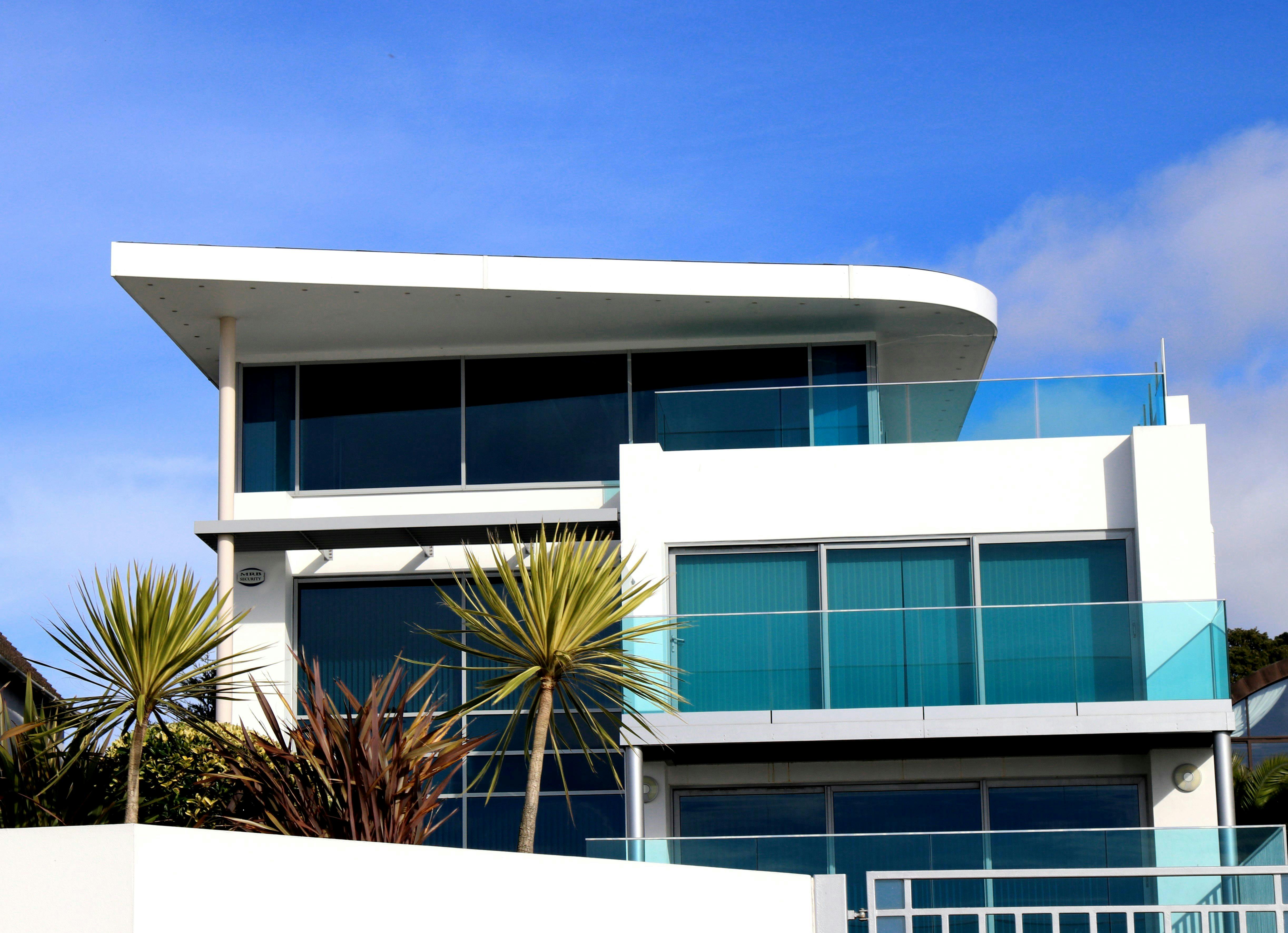 Luxury Real Estate Trends to Watch in 2025 header image.