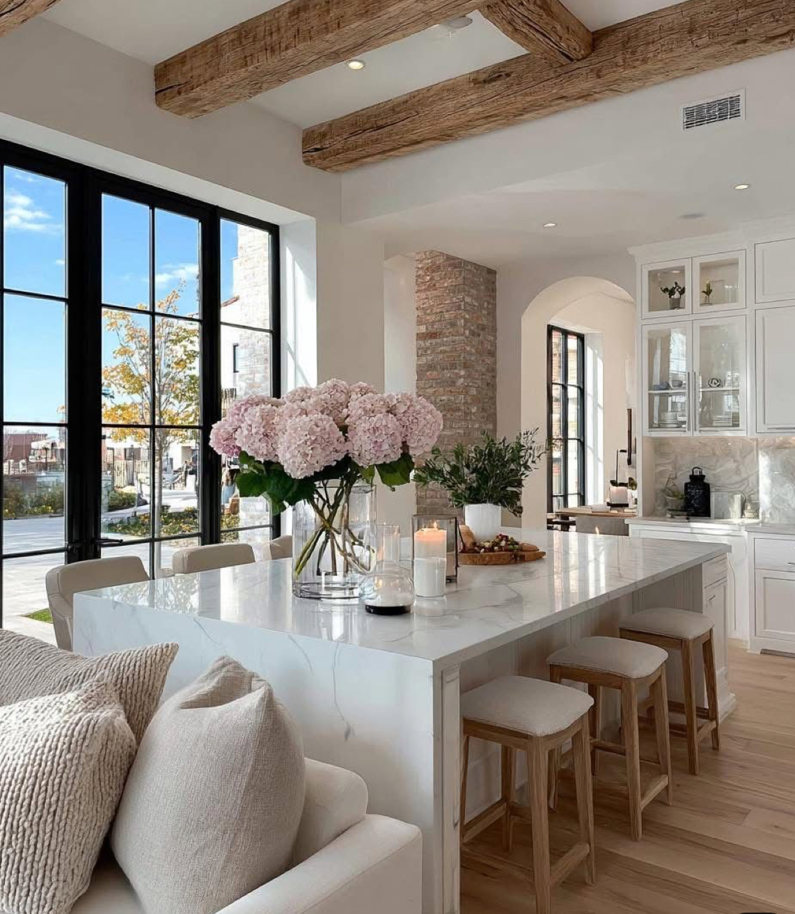 5 Real Estate Misconceptions That Might Be Holding You Back header image.