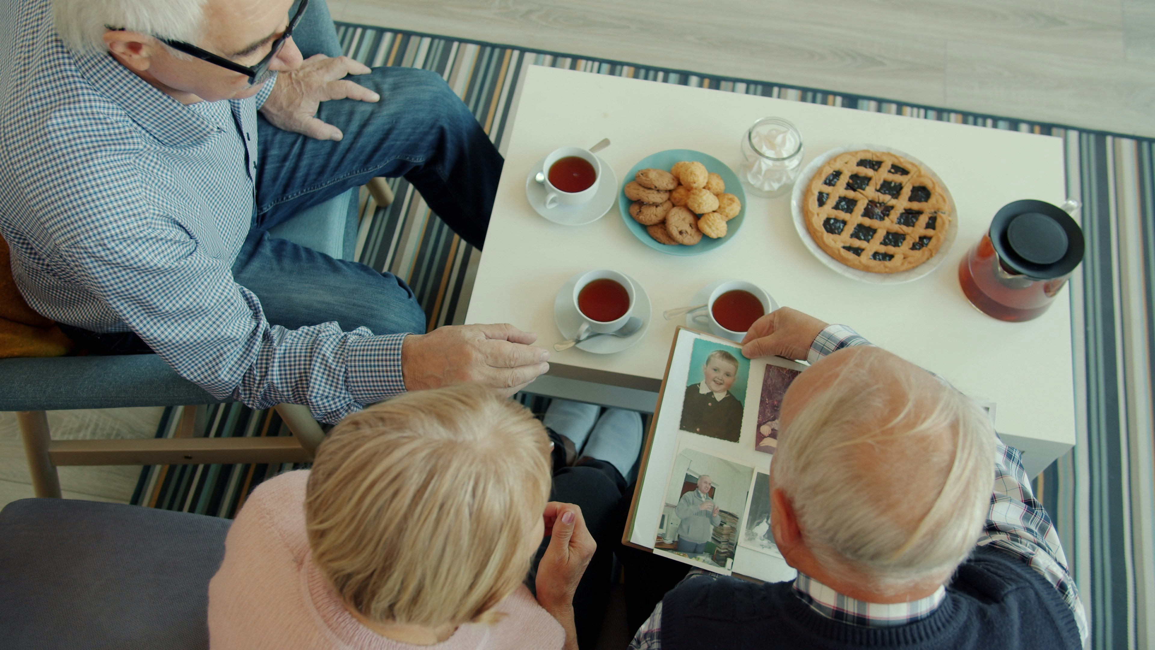 Stay or Sell? How To Make the Right Call as You Age. header image.