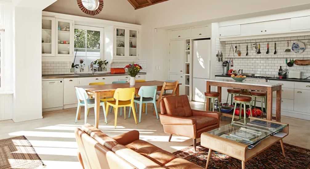 Applying For a Mortgage? Here’s What You Should Avoid Once You Do. header image.