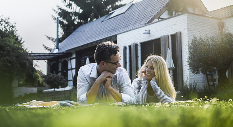 Renting or Selling Your House: What's the Best Move? header image.