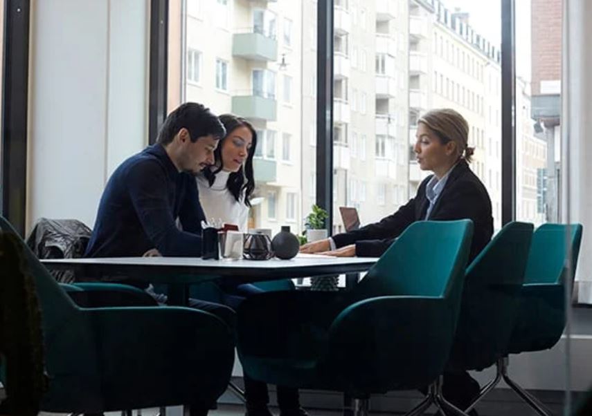 A Real Estate Professional Helps You Separate Fact from Fiction header image.